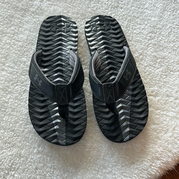 Under armour flip flops - Picture 2 of 5